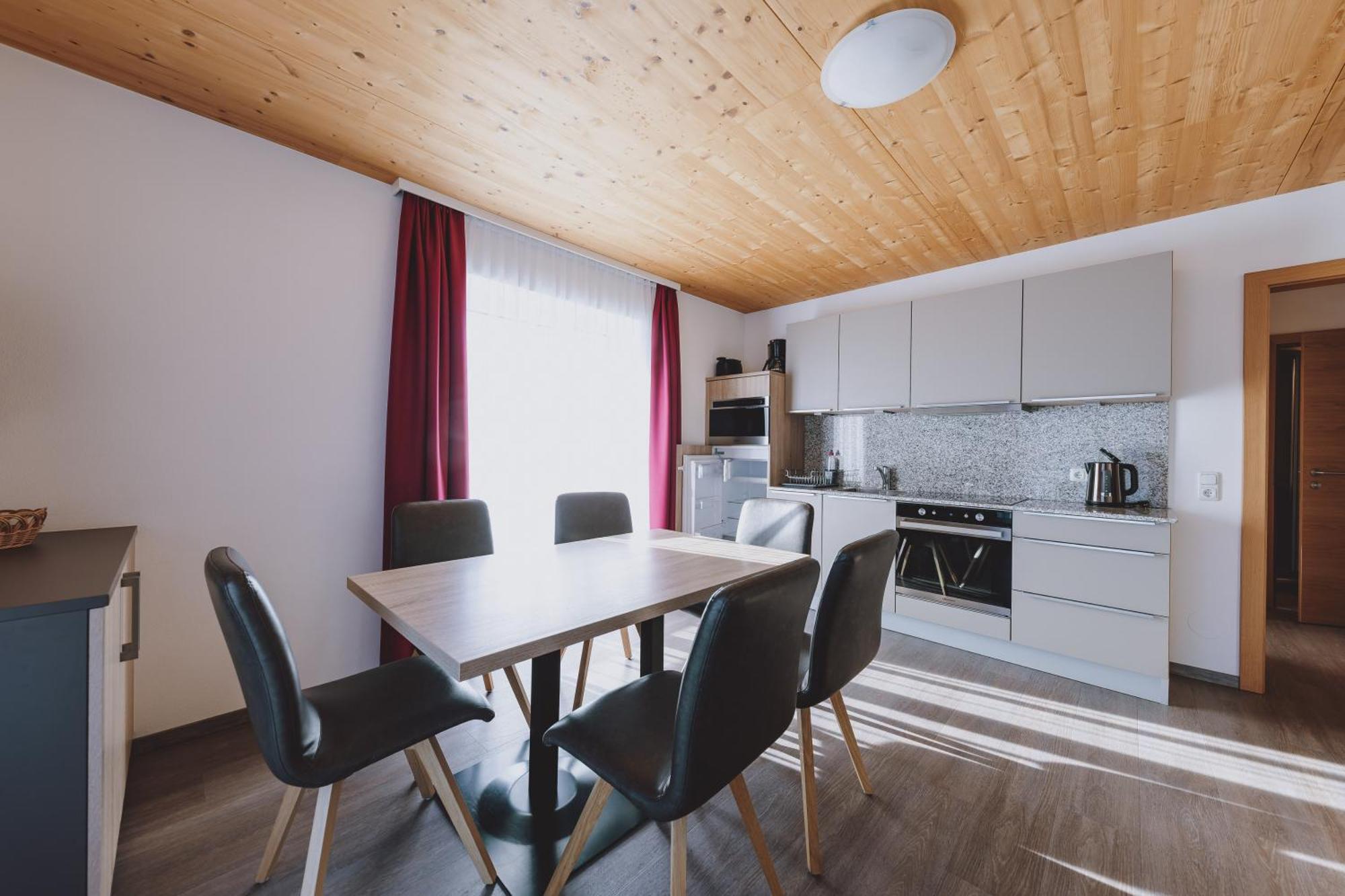 Appartements Sulzer By We Rent, Summercard Included Целль-ам-Зе Номер фото